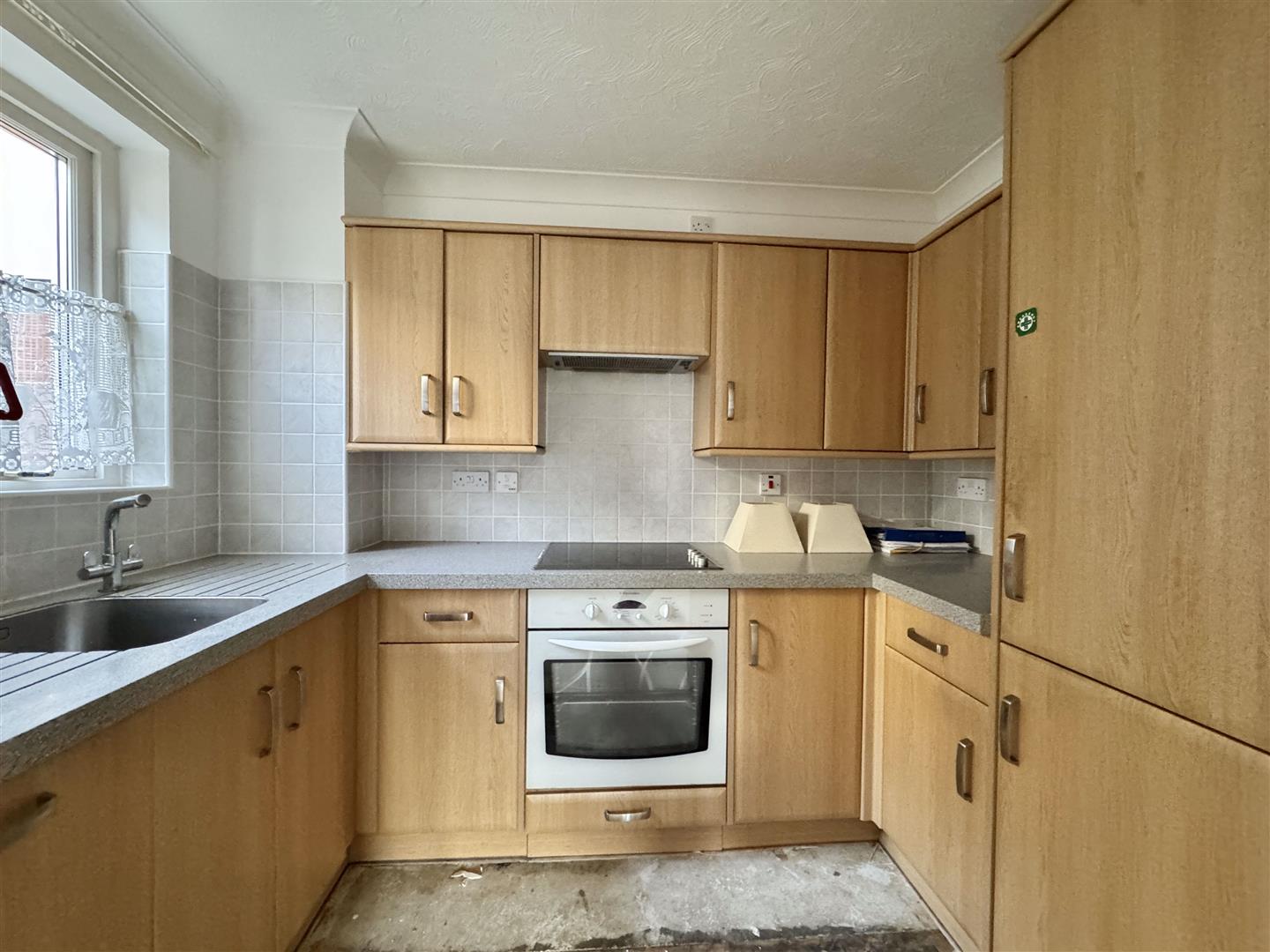 2 bed property in Quay Street, Truro